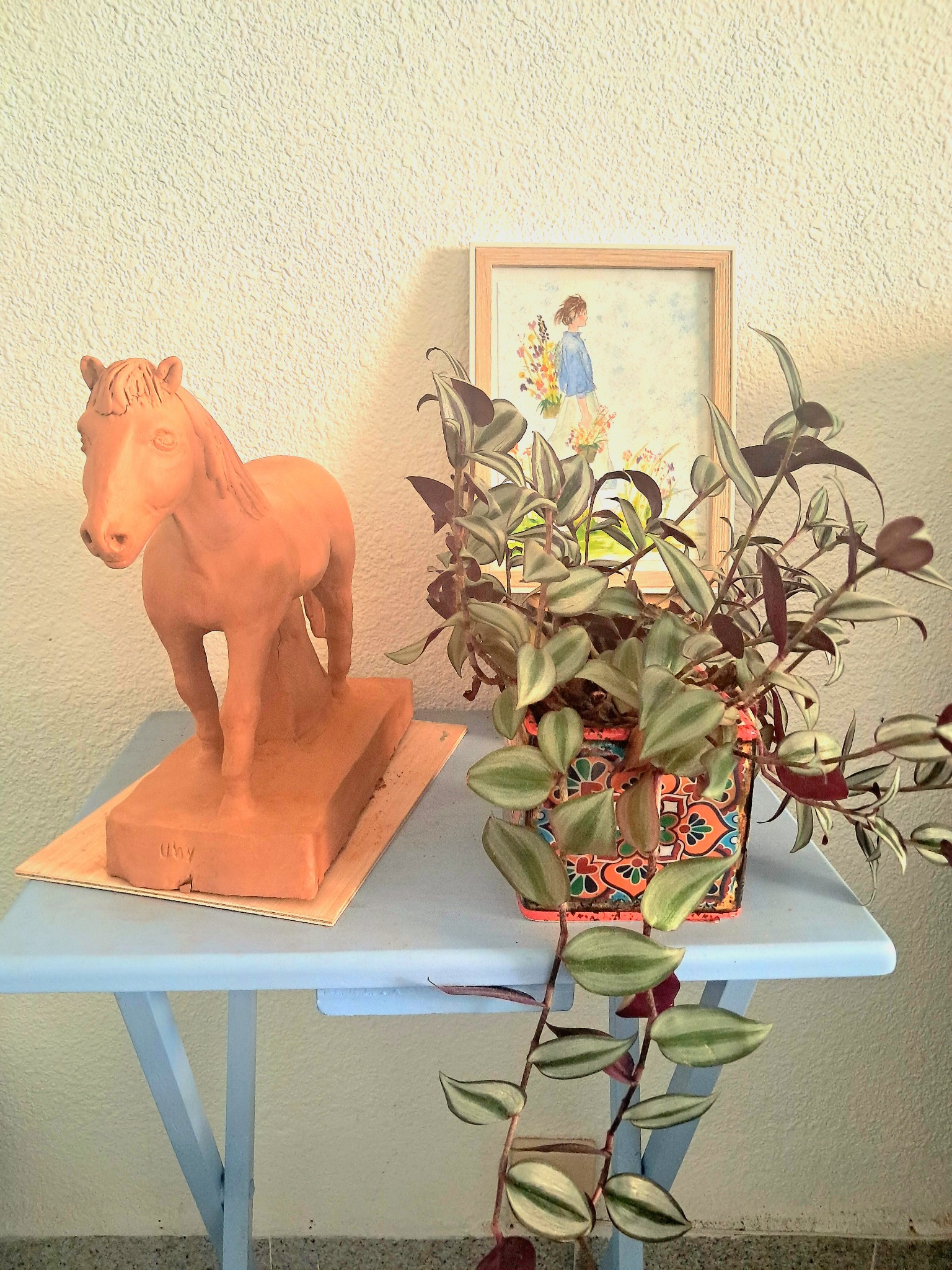 A horse sculpture made by Uby Muñoz